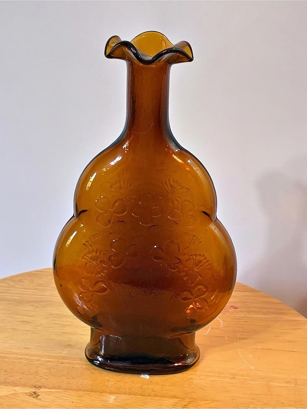 Clevenger Bros. Vintage Amber Brown Floral Ruffled Glass Vase